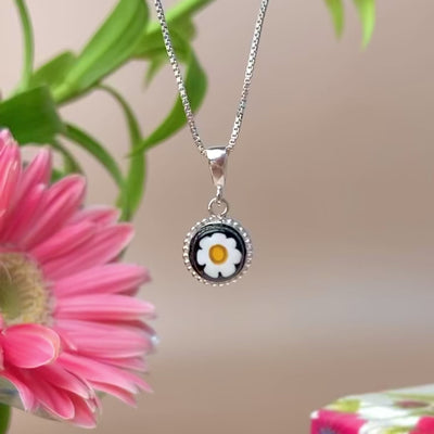 Art Flower in Bloom Necklace